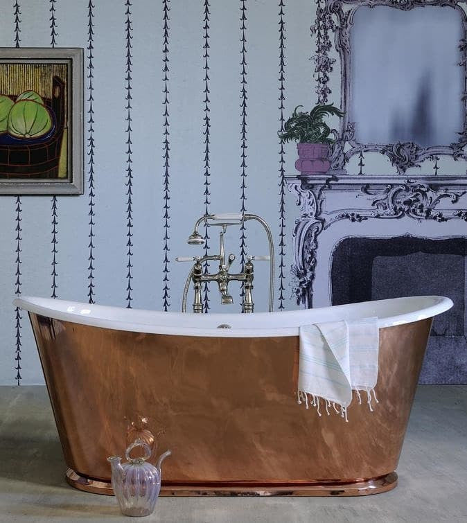 The Copper Usk Bateau Cast Iron Bath Tub